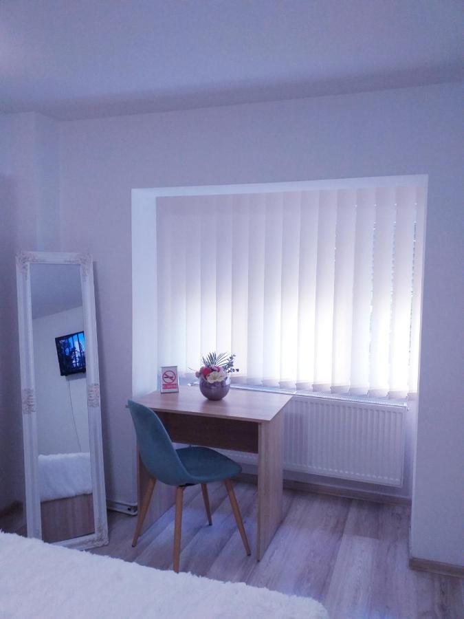 Perla Apartment 티미쇼아라 외부 사진